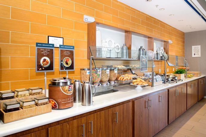 Imagen del bar/restaurante del Hotel Springhill Suites Houston Nasa/seabrook. Foto 3