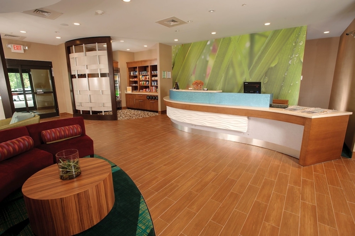 Imagen de los interiores del Hotel Springhill Suites Huntsville West/research Park. Foto 16