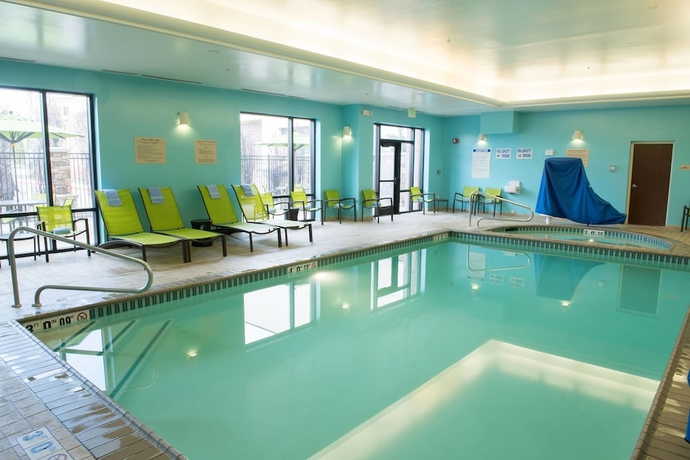 Imagen de la piscina del Hotel Springhill Suites Logan. Foto 19