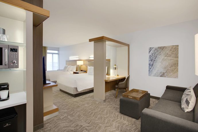 Imagen de la habitación del Hotel Springhill Suites Marriott Airport. Foto 7