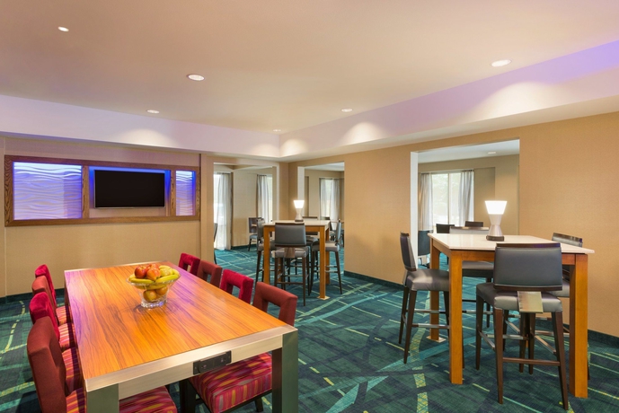 Imagen del bar/restaurante del Hotel Springhill Suites Marriott Little Rock West. Foto 4