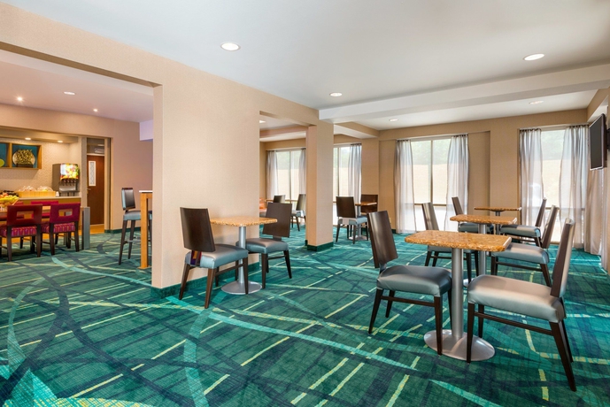 Imagen del bar/restaurante del Hotel Springhill Suites Marriott Little Rock West. Foto 5
