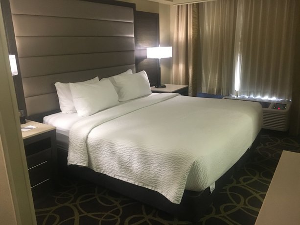 Imagen de la habitación del Hotel Springhill Suites Marriott Quail Springs. Foto 4