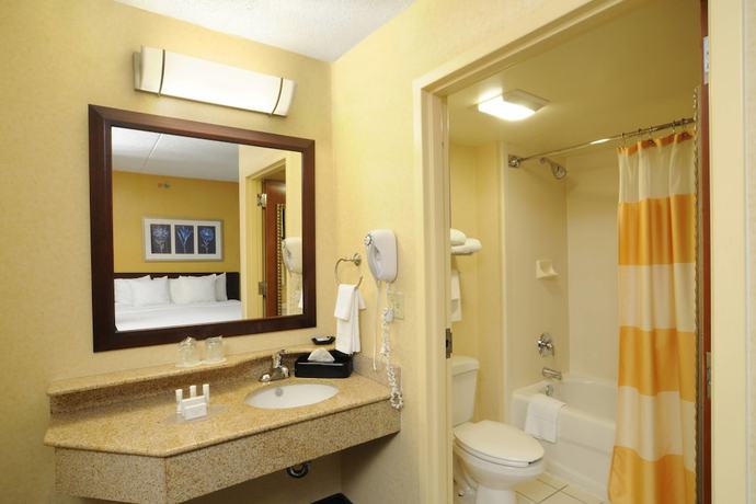 Imagen de la habitación del Hotel Springhill Suites Marriott Quail Springs. Foto 12