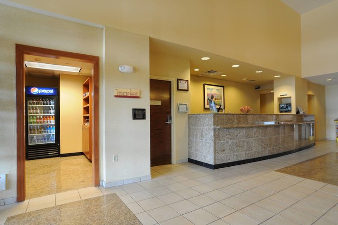 Imagen de los interiores del Hotel Springhill Suites Marriott Quail Springs. Foto 17