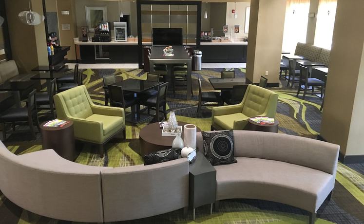 Imagen del bar/restaurante del Hotel Springhill Suites Marriott Quail Springs. Foto 2