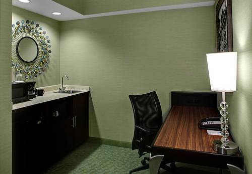 Imagen de la habitación del Hotel Springhill Suites Memphis Downtown. Foto 10
