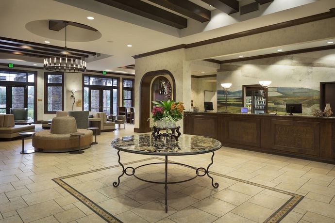 Imagen de los interiores del Hotel Springhill Suites Napa Valley. Foto 14