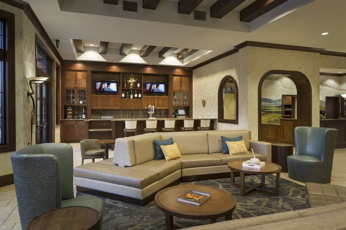 Imagen del bar/restaurante del Hotel Springhill Suites Napa Valley. Foto 8
