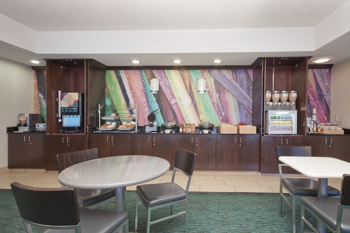 Imagen del bar/restaurante del Hotel Springhill Suites Phoenix Chandler/fashion Center. Foto 2