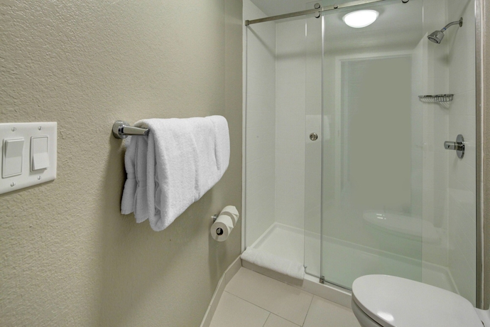 Imagen de la habitación del Hotel Springhill Suites Port Saint Lucie. Foto 17