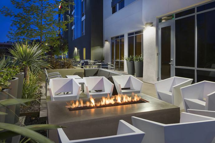 Imagen general del Hotel Springhill Suites San Diego Mission Valley. Foto 1
