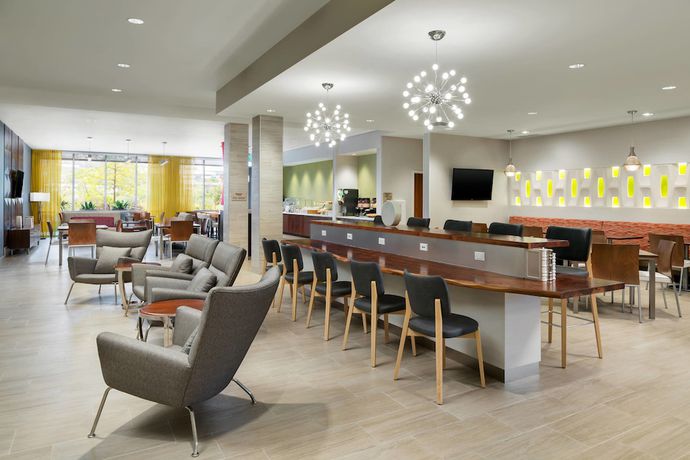 Imagen de los interiores del Hotel Springhill Suites San Diego Mission Valley. Foto 20