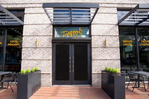 Imagen general del Hotel Springhill Suites Savannah Downtown / Historic District. Foto 10