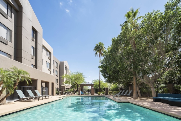 Imagen de la piscina del Hotel Springhill Suites Scottsdale North. Foto 19