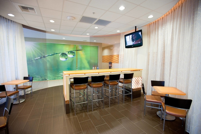 Imagen del bar/restaurante del Hotel Springhill Suites Wenatchee. Foto 7