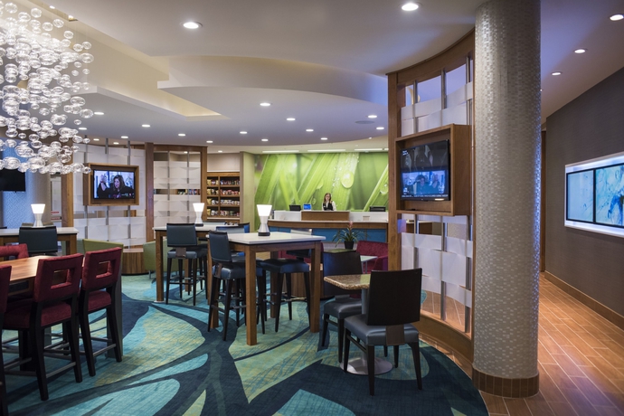 Imagen de los interiores del Hotel Springhill Suites Wisconsin Dells. Foto 16