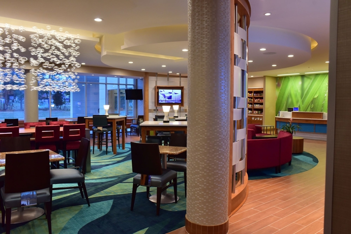 Imagen del bar/restaurante del Hotel Springhill Suites Wisconsin Dells. Foto 6