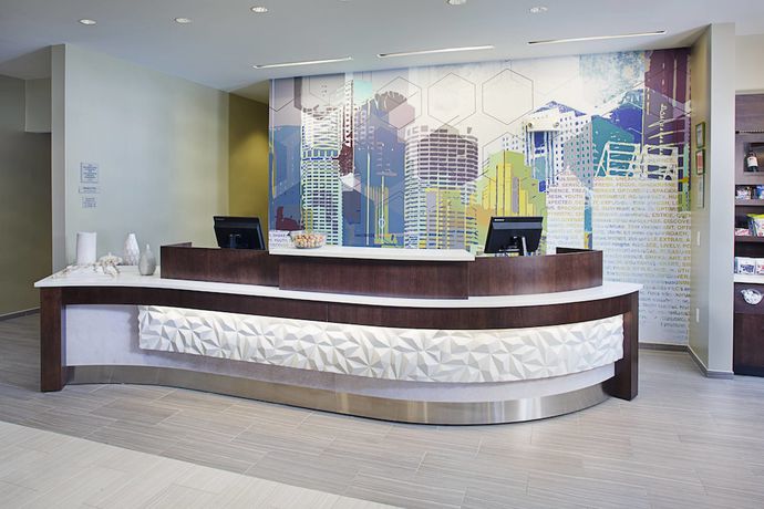 Imagen de los interiores del Hotel Springhill Suites by Marriott Carle Place Garden City. Foto 16