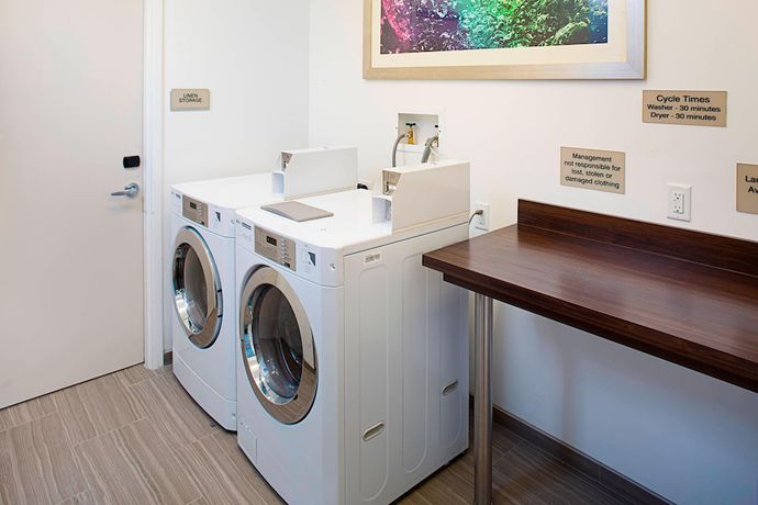 Imagen general del Hotel Springhill Suites by Marriott Carle Place Garden City. Foto 1