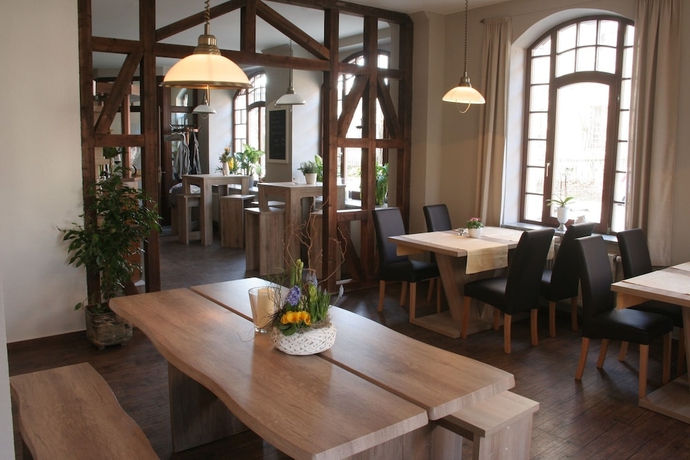 Imagen del bar/restaurante del Hotel Springmanns Parkschl&ouml;sschen Lichtenstein. Foto 6