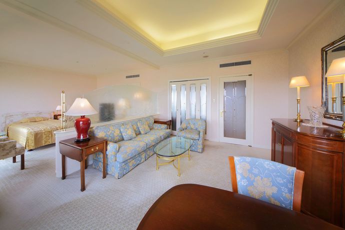 Imagen de la habitación del Hotel Springs Makuhari. Foto 17