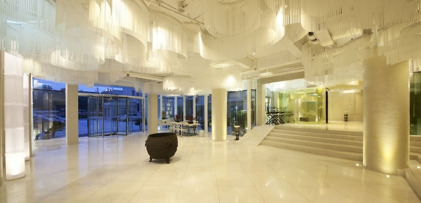 Imagen de los interiores del Hotel Springs Valley. Foto 19