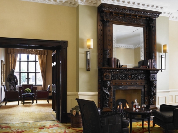 Imagen del bar/restaurante del Hotel Sprowston Manor , Golf and Country Club. Foto 2