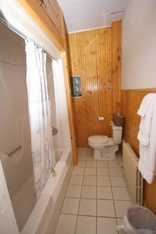 Imagen de la habitación del Hotel Spruce Lodge Bed And Breakfast. Foto 4