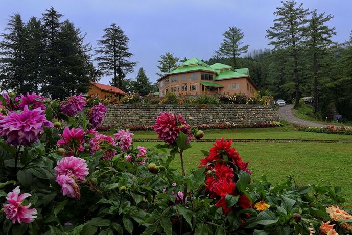 Imagen general del Hotel Spruce Resort Shogran. Foto 4