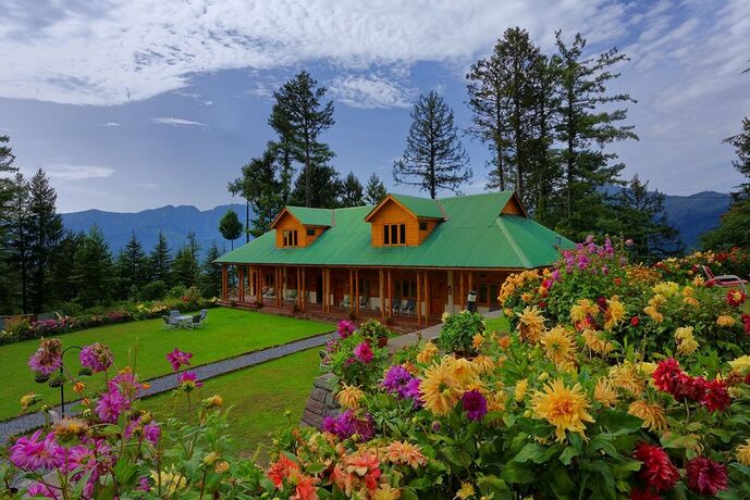 Imagen general del Hotel Spruce Resort Shogran. Foto 11