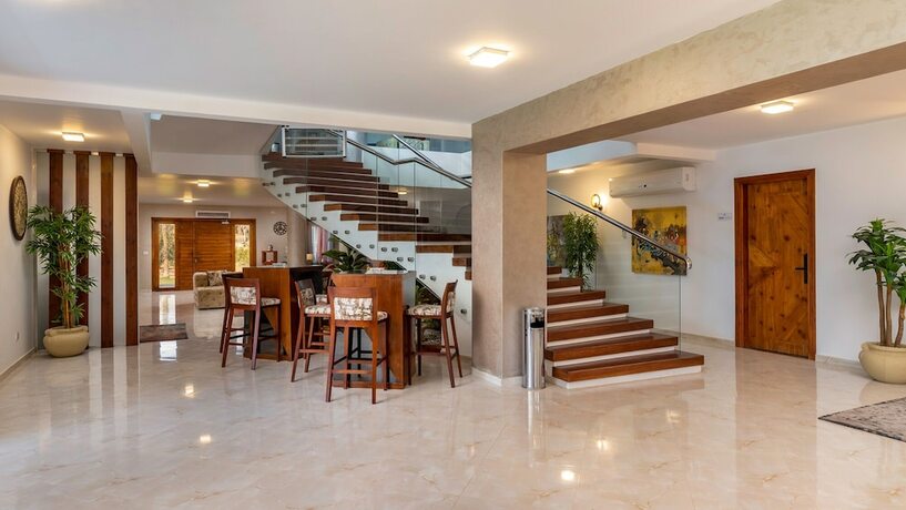 Imagen general del Hotel Squad 101, world-class military-themed fitness and weight loss boot camp/retreat/hotel. Foto 3