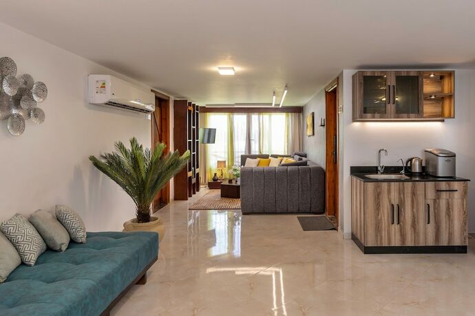 Imagen general del Hotel Squad 101, world-class military-themed fitness and weight loss boot camp/retreat/hotel. Foto 8