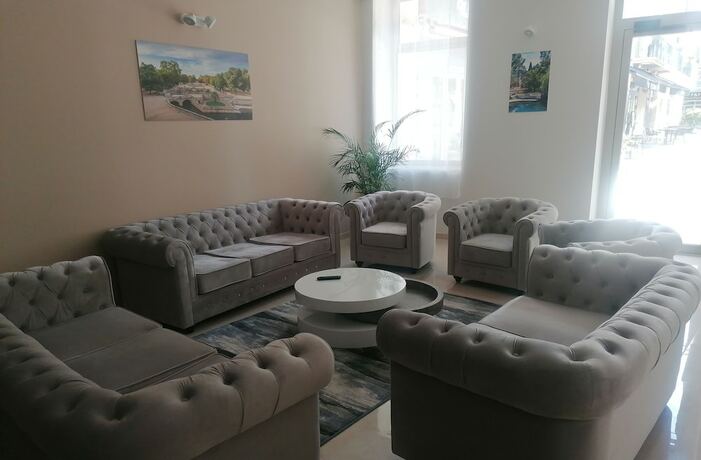 Imagen general del Hotel Square H&ocirc;tel, Nimes. Foto 10