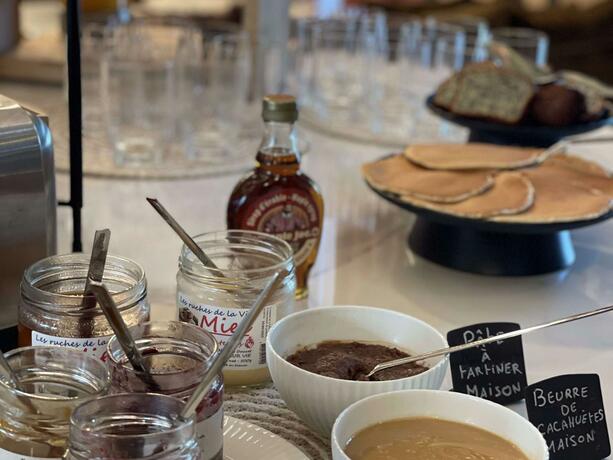 Imagen general del Hotel Square Lodge La Roche sur Yon - Handwritten Collection. Foto 5