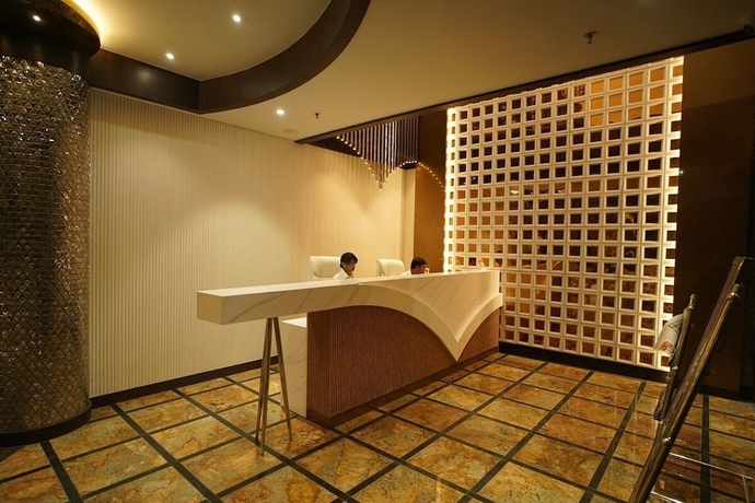 Imagen de los interiores del Hotel Square S. Foto 15