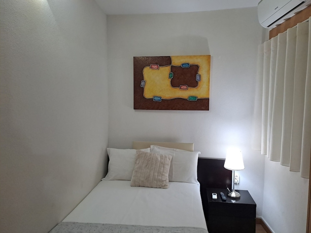 Imagen de la habitación del Hotel Square, SERTA. Foto 3