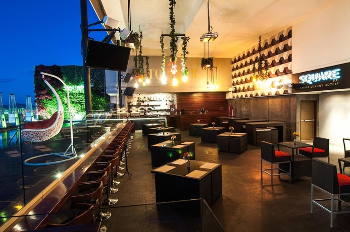 Imagen del bar/restaurante del Hotel Square Small Luxury - Providencia. Foto 2
