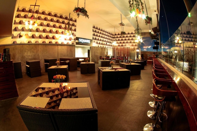 Imagen del bar/restaurante del Hotel Square Small Luxury - Providencia. Foto 3