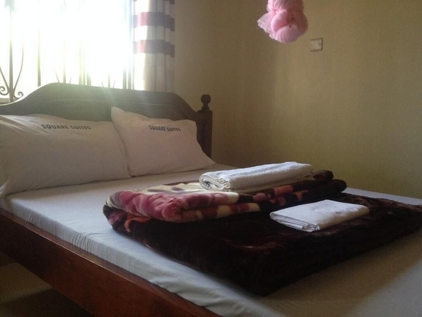 Imagen de la habitación del Hotel Square Suites. Foto 9