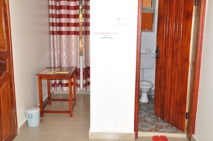 Imagen de la habitación del Hotel Square Suites. Foto 12