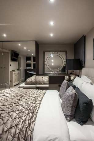 Imagen de la habitación del Hotel Square Townhouse. Foto 9