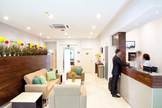 Imagen de los exteriores del Hotel Sr. Foto 6