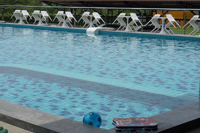 Imagen de la piscina del Hotel Sr Residence. Foto 15
