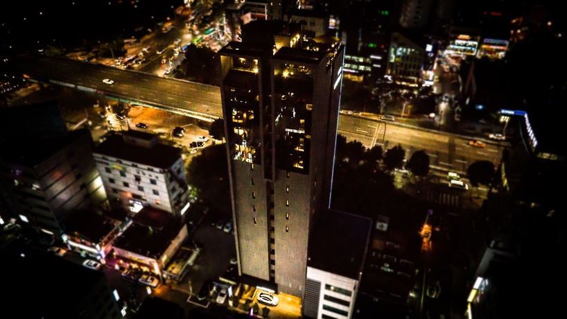 Imagen de la habitación del Hotel Sr Sadang. Foto 6