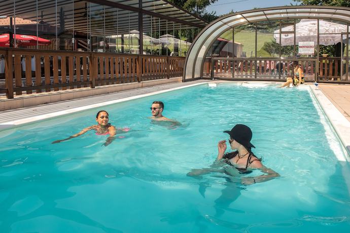 Imagen de la piscina del Hotel SrCe Prirode. Foto 19