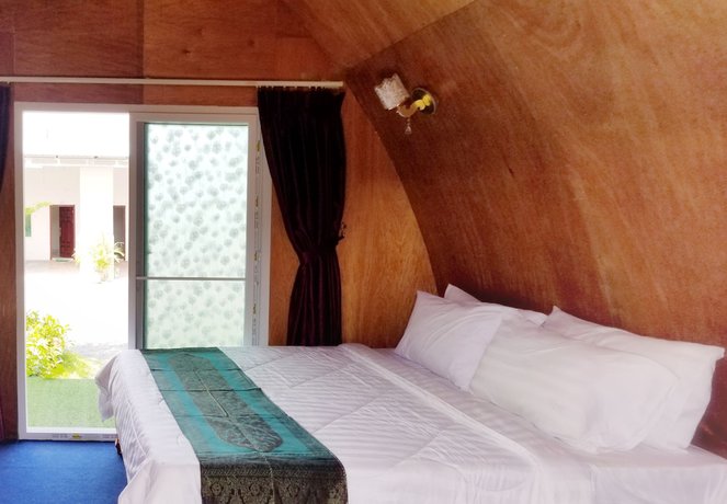 Imagen de la habitación del Hotel Sre Ambil Resort. Foto 2