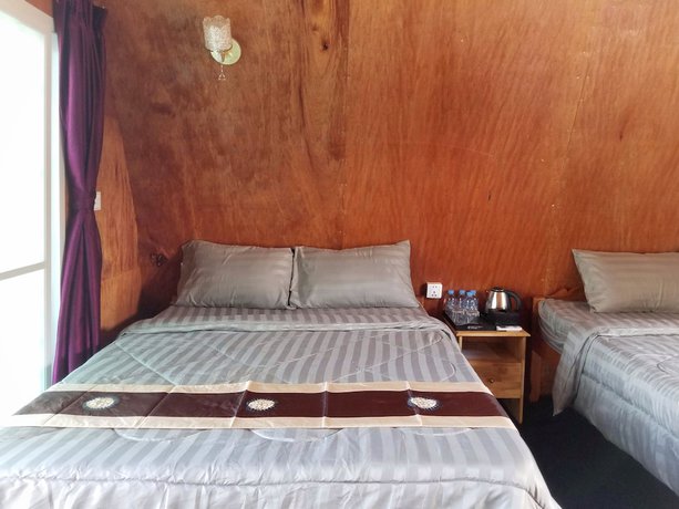 Imagen de la habitación del Hotel Sre Ambil Resort. Foto 15