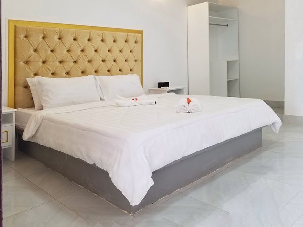 Imagen de la habitación del Hotel Sre Ambil Resort. Foto 18