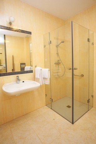 Imagen de la habitación del Hotel Srebrna G&oacute;ra. Foto 3